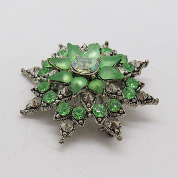 Vintage Green Frosted Rhinestone Starburst 1.5" Brooch Clear Center Silver Tone - Picture 4 of 10